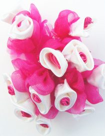 FLORES DE TELA CON CINTA SATIN 8356 FUSHIA 12PCS