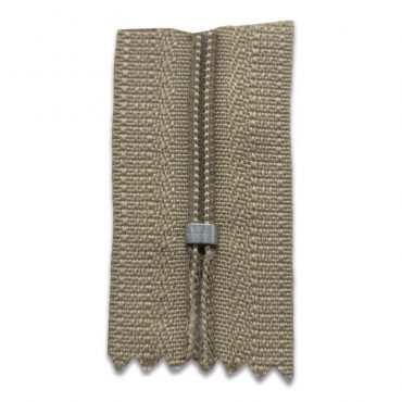 ZIPPER PLASTICO #10 KAKI