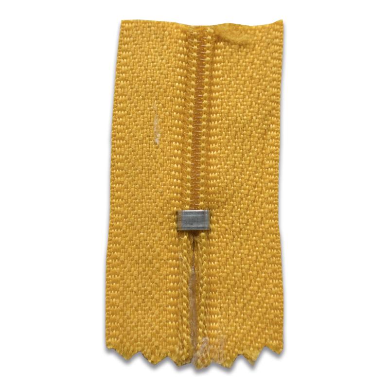ZIPPER PLASTICO #10 AMARILLO FUERTE 1 ZIPPER PLASTICO #10 AMARILLO FUERTE