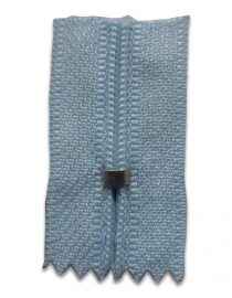 ZIPPER PLASTICO #20 CELESTE